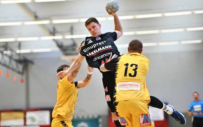 19 08 2025 Handball season 2025 2026 Test match friendly HC Erlangen HCE Bregenz Handball xwoxzix Christoph Steinert 44, HC Erlangen HCE against Tommaso Romei 11, Bregenz Handball Mindaugas Dumcius 13, Bregenz Handball