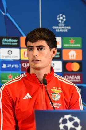 Benfica Player Antonio Silva speaks during a press conference, PK, Pressekonferenz at Chobani Stadium in Istanbul, ahead of the UEFA Champions League playoff first leg match against Fenerbahce. Istanbul, Turkey August 19, 2025. ( Photo by Seskimphoto ) Istanbul Turkey Istanbul Turkey Copyright: xSeskimphotox AntonioSilva_1908 (11)
