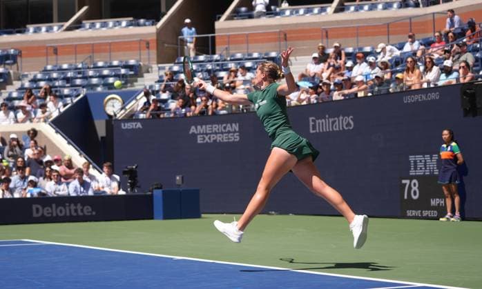 US Open 2025 NEW YORK, UNITED STATES - AUGUST 19: The doubles team of Naomi Osaka of Japan and Gael Monfils of France play against the team of Caty McNally of the United States and Lorenzo Musetti of Italy during the mixed doubles at USTA Billie Jean King National Tennis Center on August 19, 2025, Queens, New York City, USA. Selcuk Acar Anadolu New York United States. Editorial use only. Please get in touch for any other usage.  Copyright: x2025xAnadoluxSelcukxAcarx