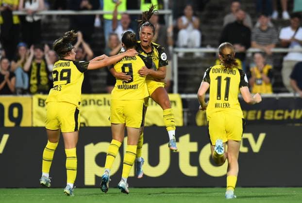 Soccer Womens DFB Cup Season 2025 2026 Borussia Dortmund Borussia Mönchengladbach on 19 08 2025 at Stadion Rote Erde in Dortmund Jenske Steenwijk Borussia Dortmund , middle is happy with Dana Celine Marquardt Borussia Dortmund about the 3 1 North Rhine-Westphalia Germany