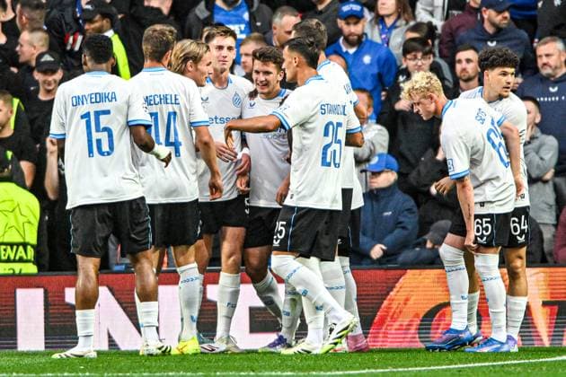Rangers v Club Brugge UEFA Champions League Jorne Spileers of Club Brugge scores his sides second goal of the match and celebrates his sides goal with teammates during the UEFA Champions League Play-off First Leg match at Ibrox Stadium, Glasgow UK Newspapers OUT Copyright: xJamiexJohnstonx FIL-22119-0055