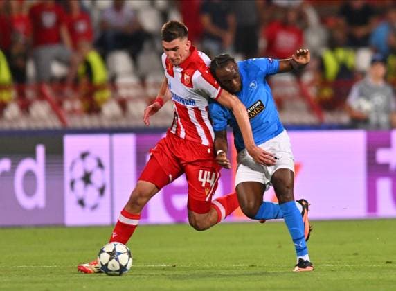 CRVENA ZVEZDA vs PAFOS VELJKO MILOSAVLJEVIC, football player of Crvena zvezda, during the UEFA Champion League match against Pafos, at Stadium Rajko Mitic. Belgrade, 19.08.2025. photo: MN Press photo FOOTBALL, UEFA CHAMPION LEAGUE QUALIFICATIONS MATCH, CRVENA ZVEZDA, RED STAR, PAFOS Belgrade Stadium Rajko Mitic Serbia Copyright: xMarkoxMetlas xMNxPressx
