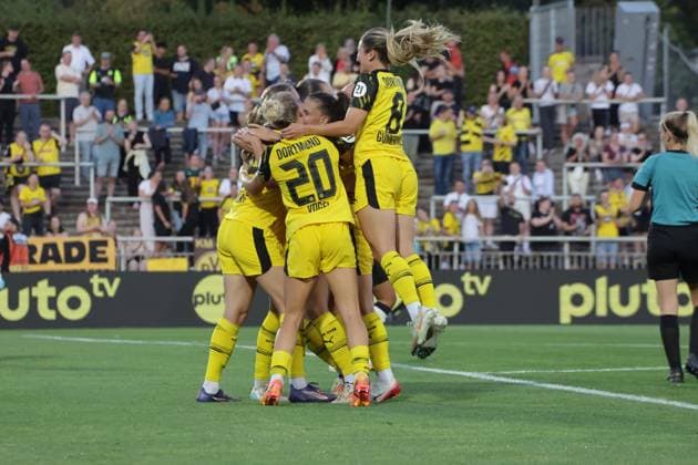 19 08 2025, xgrfx, Football DFB Cup Final Womens Playoffs , Borussia Dortmund Borussia Mönchengladbach v l Goal, Annika Enderle Borussia Dortmund DFL DFB REGULATIONS PROHIBIT ANY USE OF PHOTOGRAPHS as IMAGE SEQUENCES and or QUASI VIDEO Dortmund