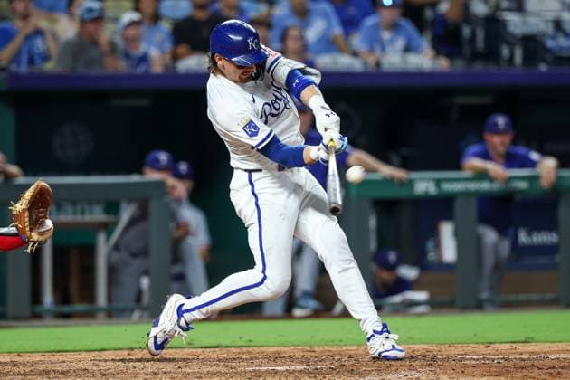 August 19, 2025: Kansas City Royals shortstop Bobby Witt Jr. (7) hits a two run home run, his 100th career home run, during the eighth inning of a baseball game against the Texas Rangers at Kauffman Stadium in Kansas City, MO. CSM Kansas City United States of America - ZUMAc04_ 20250819_zma_c04_050 Copyright: xDavidxSmithx