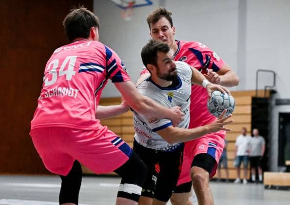 19 08 2025, xpsx, Handball Test Match, HSG Hanau TSV Bayer Dormagen v l k a Dormagen , Dennis Gerst HSG Hanau Hanau Hessen Germany DEU