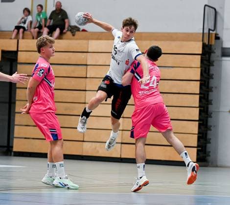 19 08 2025, xpsx, Handball Test Match, HSG Hanau TSV Bayer Dormagen v l Scharriär, Ben HSG Hanau , k a Hanau Hessen Germany DEU