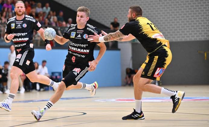 19 08 2025 Handball season 2025 2026 Test match friendly HC Erlangen HCE Bregenz Handball xwoxzix Sander Andreassen Overjordet 8, HC Erlangen HCE Mindaugas Dumcius 13, Bregenz Handball