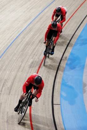 2025 UCI Junior Track World Championships Picture by Alex Whitehead SWpix.com - 20 08 2025 - Cycling - 2025 UCI Junior Track World Championships - Omnisport, Apeldoorn, Netherlands - Men Team Sprint Qualifying - Charlie Walsh (Canada), Sheldon Drewitt (Canada), West Pollock (Canada) Copyright: x xSWpix.comx(t axPhotographyxHubxLtd)xAlexxWhitehead SWpix.comx SWP-3030-0715