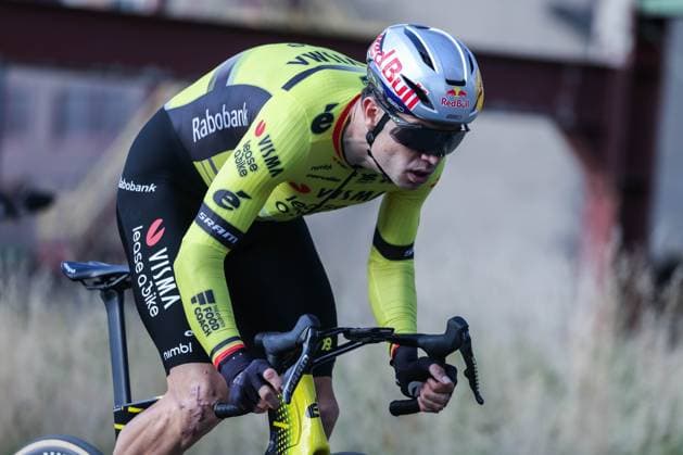 Cycling UCI ProSeries Men Elite Deutschland Tour 2025 Prologue on 20 08 2025 on the grounds of the Zeche Zollverein in Essen Wout Van Aert TEAM VISMA LEASE A BIKE xJRx