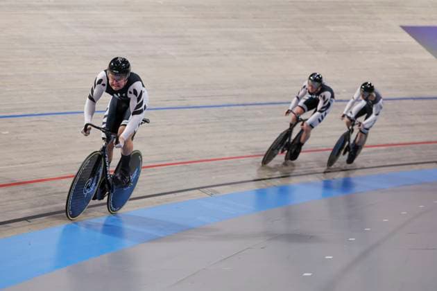 2025 UCI Junior Track World Championships Picture by Alex Whitehead SWpix.com - 20 08 2025 - Cycling - 2025 UCI Junior Track World Championships - Omnisport, Apeldoorn, Netherlands - Men Team Sprint Round 1 - Benjamin Murphy (New Zealand), Alex Schuler (New Zealand), Flynn Underwood (New Zealand) Copyright: x xSWpix.comx(t axPhotographyxHubxLtd)xAlexxWhitehead SWpix.comx SWP-3030-0738