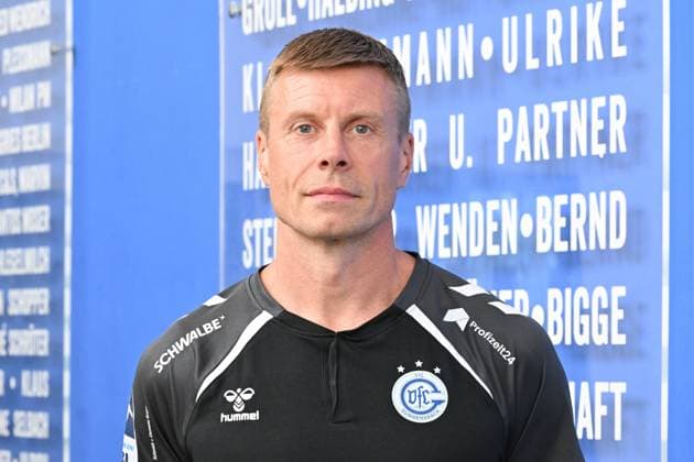 Portrait Gudjon Valur Sigurdsson VfL Gummersbach Coach GER, VfL Gummersbach, Team presentation, Handball, 1 Bundesliga, Season 2025 2026, 20 08 2025 GER, VfL Gummersbach, Team presentation, Handball, 1 Bundesliga, Season 2025 2026, 20 08 2025 Gummersbach Copyright: xEibner-Pressefoto JuergenxAugstx EP_JAT