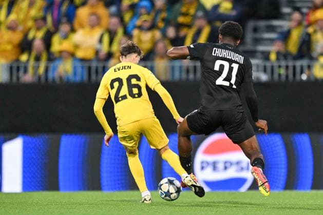 SOCCER - UEFA CL, Bodo vs Sturm FELDKIRCHEN,AUSTRIA,20.AUG.25 - SOCCER - UEFA Champions League, play off, FK Bodo Glimt vs SK Sturm Graz. Image shows Haakon Evjen (Bodo Glimt) and Tochi Chukwuani (Sturm).  GEPAxpictures xAvnixRetkoceri