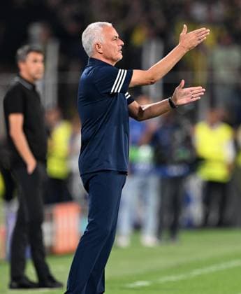 Fenerbahce v Benfica - UEFA Champions League ISTANBUL, TURKIYE - AUGUST 20: Head coach of Fenerbahce Jose Mourinho during the UEFA Champions League play-off round 1st leg match between Fenerbahce and Benfica at Fenerbahce Sukru Saracoglu Spor Kompleksi on August 20, 2025 in Istanbul, Turkiye. Ali Atmaca Anadolu Istanbul Turkey. Editorial use only. Please get in touch for any other usage.  Copyright: x2025xAnadoluxAlixAtmacax