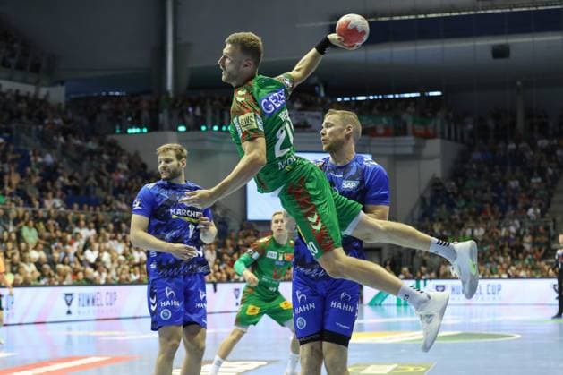 20 082025, xtgx, Handball, Hummel Cup, SC Magdeburg TVB Stuttgart v l Philipp Weber Magdeburg, 20 throws goal, Torschuetze, scores goal, Treffer, scores the goal Magdeburg