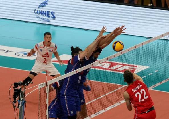 Volley France - serbie PHOTOPQR NICE MATIN Patrice Lapoirie ; Cannes ; 20 08 2025 ; Volley amical : France - Serbie au Palais des Victoires à Cannes + ambiance dans les tribunes avec Romain Cannes France  Copyright: xPHOTOPQR NICExMATIN MAXPPPxPatricexLapoiriex 20250820NIM3006 20250820NIM3006