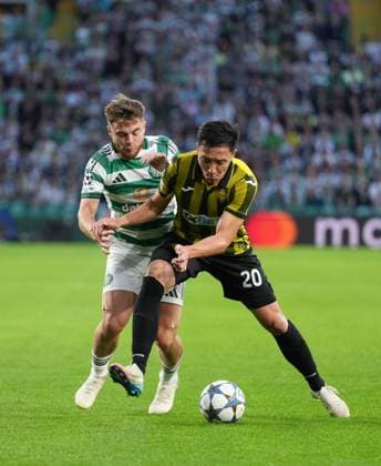 James Forrest of Celtic & Yerkin Tapalov of Kairat Almaty Celtic v Kairat Almaty, UEFA Champions League, Play-Off Round, First Leg, Football, Celtic Park, Glasgow, Scotland, UK - 20 Aug 2025Glasgow Celtic Park Scotland United Kingdom EDITORIAL USE ONLY No use with unauthorised audio, video, data, fixture lists, club league logos or live services. Online in-match use limited to 120 images, no video emulation. No use in betting, games or single club league player publications.  Copyright: xStuartxWallace Shutterstockx 15446684bk