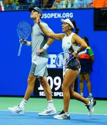Controversy over a challenge that was unable to be replayed during the mixed doubles semi final between Iga Swiatek and Casper Ruud and Jack Draper and Jessica Pegula 2025 US Open, Wednesday Previews, USTA Billie Jean King National Tennis Center, New York, USA - 20 Aug 2025New York USTA Billie Jean King National T New York (NY) United States of America  Copyright: xJavierxGarcia Shutterstockx 15448690e