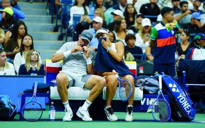 Jack Draper and Jessica Pegula during their mixed doubles semi-final defeat to Iga Swiatek and Casper Ruud 2025 US Open, Wednesday Previews, USTA Billie Jean King National Tennis Center, New York, USA - 20 Aug 2025New York USTA Billie Jean King National T New York (NY) United States of America  Copyright: xJavierxGarcia Shutterstockx 15448690i