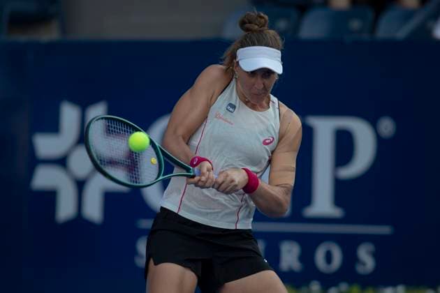 August 20, 2025, Monterrey, Nuevo Leon, Mexico: Beatriz Haddad Maia (BRA) in action against Marie BouzkovoÂ¡ (CZE) during their match at the Monterrey Open WTA, Tennis Damen 500. BouzkovoÂ¡ wins by a score of 6:3 6:4. Monterrey Mexico - ZUMAo125 20250820_zip_o125_009 Copyright: xAntonioxOjedax