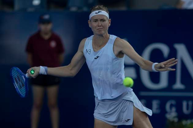 August 20, 2025, Monterrey, Nuevo Leon, Mexico: Marie BouzkovoÂ¡ (CZE) in action against Beatriz Haddad Maia (BRA) during their match at the Monterrey Open WTA, Tennis Damen 500. BouzkovoÂ¡ wins by a score of 6:3 6:4. Monterrey Mexico - ZUMAo125 20250820_zip_o125_010 Copyright: xAntonioxOjedax