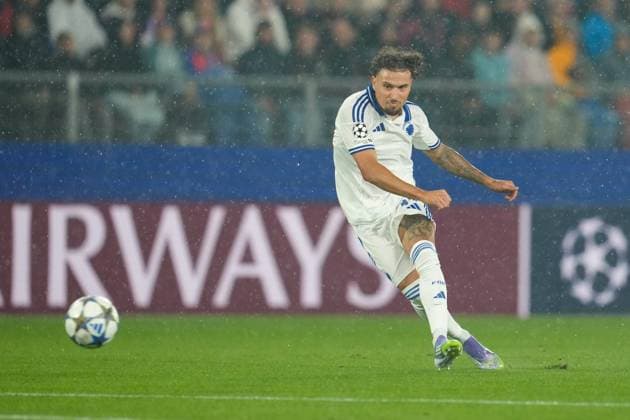 Jordan Larsson (FC Copenhagen, 11) shoots the ball during FC Basel 1893 vs FC Copenhagen, UEFA Champions League football match in Basel, Switzerland, August 20 2025  Copyright: xScottxColeman IPAxSportx xipa-agency.netx xx IPA_62826783 IPA_Agency_IPA62826783