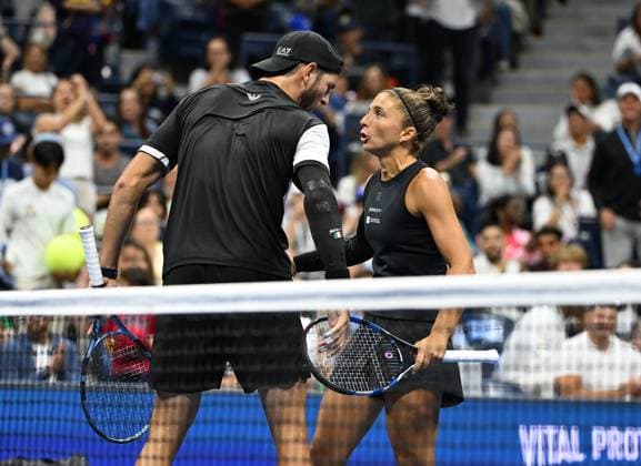 Sara Errani and Andrea Vavassori react after defeating Danielle Collins and Christian Harrison during the Mixed Doubles Semi Finals on Arthur Ashe Stadium at the 2025 US Open Tennis Championship at the USTA Billie Jean King National Tennis Center in New York City on Wednesday, August 20, 2025 in New York City. Sara Errani and Andrea Vavassori react after defeating Danielle Collins and Christian Harrison 4-2-4-2 and advance to the finals.  NYP20250820515 LarryxMarano