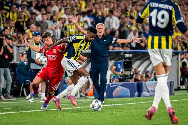 August 20, 2025, Istanbul, Turkey: Nelson Semedo of Fenerbahce seen in action during the UEFA Champions League Playoff match between Fenerbahce and Benfica in Chobani Stadium. Final score Fenerbahce 0 : 0 Benfica Istanbul Turkey - ZUMAs197 20250820_aaa_s197_174 Copyright: xYagizxGurtugx