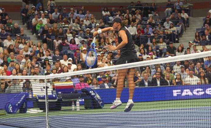 2025 US Open - Mixed Doubles NEW YORK, UNITED STATES - AUGUST 20: Iga Swiatek of Poland and Casper Ruud of Norway play against Jessica Pegula of the USA and Jack Draper of Great Britain in the semi-final of the Mixed Doubles competition at USTA Billie Jean King National Tennis Center on August 20, 2025, in New York City, USA. Selcuk Acar Anadolu New York United States. Editorial use only. Please get in touch for any other usage.  Copyright: x2025xAnadoluxSelcukxAcarx