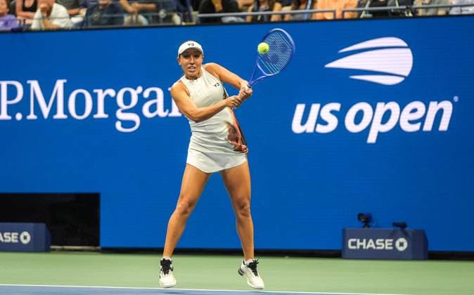 2025 US Open - Mixed Doubles NEW YORK, UNITED STATES - AUGUST 20: Iga Swiatek of Poland and Casper Ruud of Norway play against Jessica Pegula of the USA and Jack Draper of Great Britain in the semi-final of the Mixed Doubles competition at USTA Billie Jean King National Tennis Center on August 20, 2025, in New York City, USA. Selcuk Acar Anadolu New York United States. Editorial use only. Please get in touch for any other usage.  Copyright: x2025xAnadoluxSelcukxAcarx