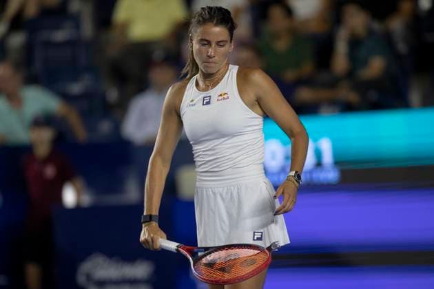 August 20, 2025, Monterrey, Nuevo Leon, Mexico: Emma Navarro (USA) in action against Alycia Parks (USA) during their match at the Monterrey Open WTA, Tennis Damen 500. Monterrey Mexico - ZUMAo125 0831016081st Copyright: xAntonioxOjedax