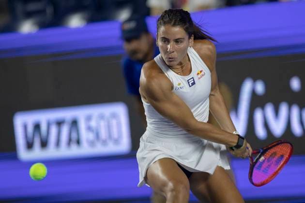 August 20, 2025, Monterrey, Nuevo Leon, Mexico: Emma Navarro (USA) in action against Alycia Parks (USA) during their match at the Monterrey Open WTA, Tennis Damen 500. Monterrey Mexico - ZUMAo125 0831016083st Copyright: xAntonioxOjedax