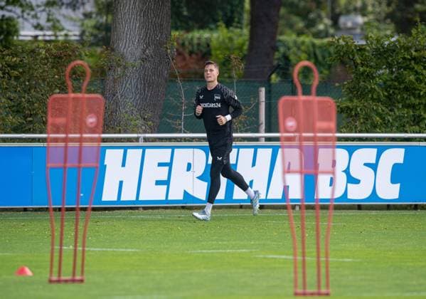Soccer, Men, Season 2025 26, 2 Bundesliga, Hertha BSC, Training, Goalkeeper Tjark Ernst Hertha BSC , 20 08 2025, Copyright: xSebastianxRäppold MatthiasxKochx