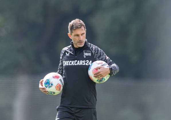 Soccer, Men, Season 2025 26, 2 Bundesliga, Hertha BSC, Training, Coach Stefan Leitl Hertha BSC , 20 08 2025, Copyright: xSebastianxRäppold MatthiasxKochx