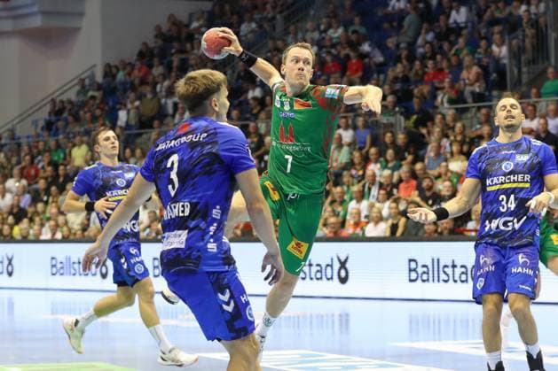 20 08 2025, xgox, Handball Hummel Cup SC Magdeburg TVB Stuttgart emspor, v l Felix Claar Magdeburg, 7 wirft Tor, Torschuetze, erzielt Tor, Treffer, scores the goal Magdeburg