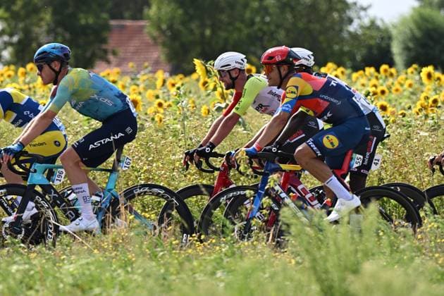 Dutch Mike Teunissen of XDS Astana Team and Belgian Jasper Stuyven of Lidl-Trek pictured in action during the second stage of the Renewi Tour multi-stage cycling race, from Blankenberge to Ardooie (169,4 km) on Thursday 21 August 2025. The five-day race takes place in Belgium and the Netherlands. DAVIDxPINTENS  x131762769x