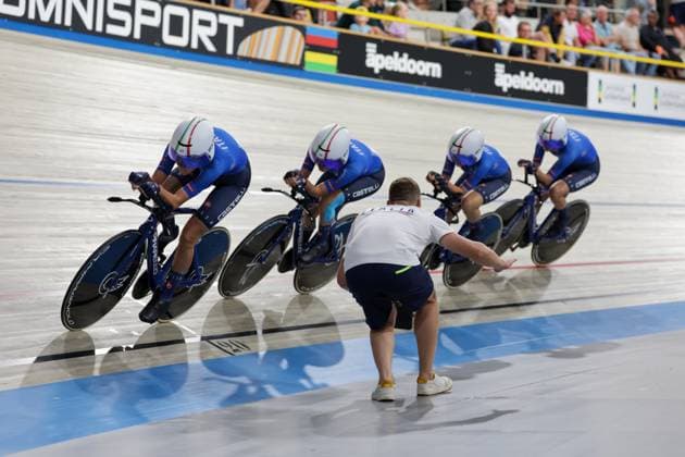 2025 UCI Junior Track World Championships Picture by Alex Whitehead SWpix.com - 21 08 2025 - Cycling - 2025 UCI Junior Track World Championships - Omnisport, Apeldoorn, Netherlands - Women Team Pursuit Round 1 - Linda Sanarini (Italy), Matilde Rossignoli (Italy), Elisa Bianchi (Italy), Erja Giulia Bianchi (Italy) Copyright: x xSWpix.comx(t axPhotographyxHubxLtd)xAlexxWhitehead SWpix.comx SWP-3030-0789
