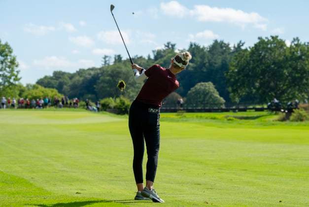 August 21, 2025, Mississauga, On, CANADA: Nelly Korda of the USA hits her approach shot on the 9th hole in the first round of the Canadian Women s Open at Mississauga Golf and Country Club in Mississauga, Ont., Thursday, Aug. 21, 2025. Canada News - August 21, 2025  - ZUMAc35_ 20250821_zaf_c35_016 Copyright: xFrankxGunnx