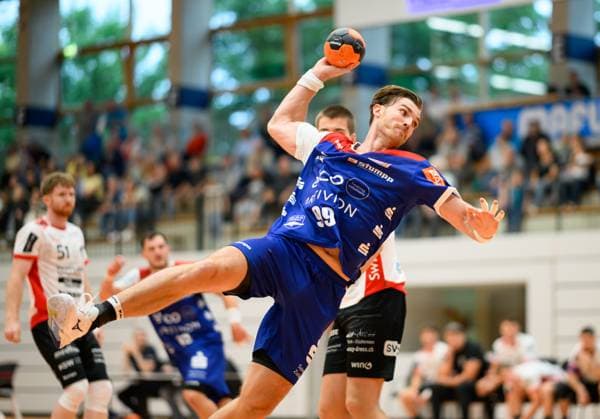 Stefan Bauer, HBW Balingen Weilstetten, 99 at the throw, HBW Balingen vs Pfadi Winterthur, handball, test match, season 2025 2026, 21 08 2025 Eibner Pressefoto Andreas Ulmer HBW Balingen vs Pfadi Winterthur, handball, test match, season 2025 2026, 21 08 2025 Balingen Copyright: xEibner-Pressefoto AndreasxUlmerx EP_AUR