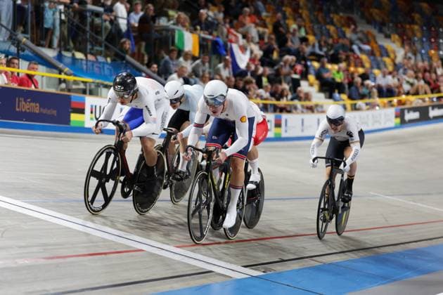 2025 UCI Junior Track World Championships Picture by Alex Whitehead SWpix.com - 21 08 2025 - Cycling - 2025 UCI Junior Track World Championships - Omnisport, Apeldoorn, Netherlands - Men Keirin 1-6 Final - Ioan Hepburn (Great Britain), Taeho Choi (Korea) Copyright: x xSWpix.comx(t axPhotographyxHubxLtd)xAlexxWhitehead SWpix.comx SWP-3030-0849