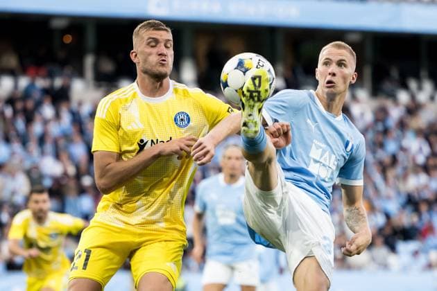 250821 Jan Kral of SK Sigma Olomouc and Daniel Gudjohnsen of Malmö FF during the first leg UEFA Europa League playoff football match between Malmö FF and SK Sigma Olomouc on August 21, 2025 in Malmö Photo Petter Arvidson BILDBYRAN kod PA PA1067 fotboll, football, soccer, fotball,uefa europa league, europa le  Copyright: PETTERxARVIDSON BB250821PA084