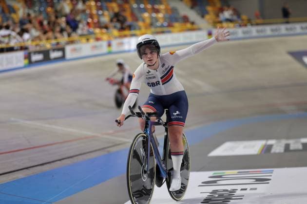 2025 UCI Junior Track World Championships Picture by Alex Whitehead SWpix.com - 21 08 2025 - Cycling - 2025 UCI Junior Track World Championships - Omnisport, Apeldoorn, Netherlands - Women Team Pursuit Final for Gold - Phoebe Taylor (Great Britain) celebrates winning the Women Team Pursuit Final for Gold Copyright: x xSWpix.comx(t axPhotographyxHubxLtd)xAlexxWhitehead SWpix.comx SWP-3030-0881