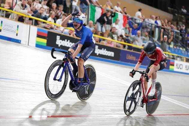 2025 UCI Junior Track World Championships Picture by Alex Whitehead SWpix.com - 21 08 2025 - Cycling - 2025 UCI Junior Track World Championships - Omnisport, Apeldoorn, Netherlands - Women Elimination Race Final - Chantal Pegolo (Italy) wins the Women Elimination Race Final with Mathilde Cramer (Denmark) in second Copyright: x xSWpix.comx(t axPhotographyxHubxLtd)xAlexxWhitehead SWpix.comx SWP-3030-0888