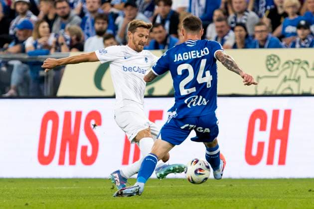 Lech Poznan v Genk - UEFA Europa League POZNAN, POLAND - AUGUST 21 : Hrosovsky Patrik midfielder of KRC Genk, Jagiello Filip midfielder of Lech Poznan pictured during the UEFA Europa League 2025 26 Play-offs1st leg between Lech Poznan and KRC Genk on August 21, 2025 in Poznan, Poland 21 08 2025 Poznan Poland  Copyright: xAdamxCiereszkox