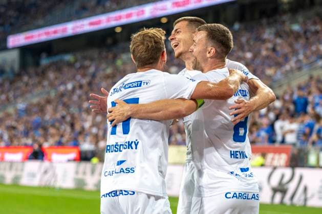 Lech Poznan vs KRC Genk - UEFA Europa League Bryan Heynen celebrates scoring goal during UEFA Europa League play-off match between Lech Poznan and KRC Genk at Poznan Stadium in Poznan,Poland on August 21, 2025 Poznan Poland  Copyright: xAndrzejxIwanczukx originalFilename:iwanczuk-lechpozn250821_npEPl.jpg