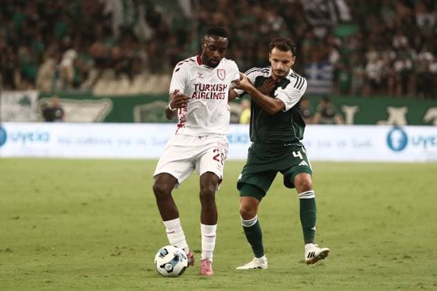Pedro Chirivella of Panathinaikos in action against Antoine Makoumbou of Samsunspor during the UEFA Europa League Play-offs 1st leg soccer match between Panathinaikos and Samsunspor held at Olympic Athletic Center of Athens in Athens, Greece, 21 August 2025. IMAGO ONE INCH PRODUCTIONS ATHENS Greece Copyright: xOnexInchxProductionsx 6636446