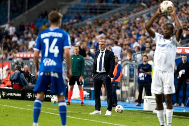 Lech Poznan v Genk - UEFA Europa League POZNAN, POLAND - AUGUST 21 : Fink Thorsten head coach of KRC Genk pictured during the UEFA Europa League 2025 26 Play-offs1st leg between Lech Poznan and KRC Genk on August 21, 2025 in Poznan, Poland 21 08 2025 Poznan Poland  Copyright: xAdamxCiereszkox