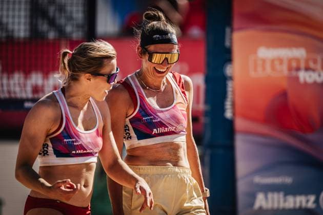 Beach volleyball women Allianz German Beach Tour 2025 Tourstop Berlin 21 08 2025 f l Nina Interwies and Larissa Claassen Berlin Funkhaus Beach Berlin Germany