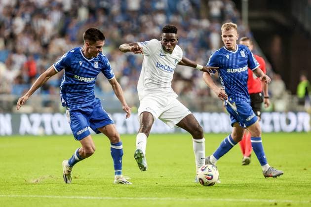 POLAND OUT !!! 21.08.2025 POZNAN, BULGARSKA , ENEA STADION PILKA NOZNA (FOOTBALL), PLAY-OFFS UEFA EUROPA LIGA 2025 - 2026 GAME LECH POZNAN - RKC GENK N P (L) JOAO MOUTINHO , (C) IBRAHIMA SORY BANGOURA , (R) ANTONI KOZUBAL FOTO JAKUB PIASECKI CYFRASPORT NEWSPIX.PL --- newspix.pl 