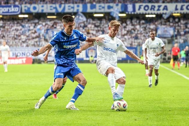 POLAND OUT !!! 21.08.2025 POZNAN, BULGARSKA , ENEA STADION PILKA NOZNA (FOOTBALL), PLAY-OFFS UEFA EUROPA LIGA 2025 - 2026 GAME LECH POZNAN - RKC GENK N P (L) JOAO MOUTINHO , (R) PATRIK HROSOVSKY FOTO JAKUB PIASECKI CYFRASPORT NEWSPIX.PL --- newspix.pl 