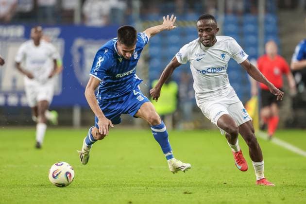 POLAND OUT !!! 21.08.2025 POZNAN, BULGARSKA , ENEA STADION PILKA NOZNA (FOOTBALL), PLAY-OFFS UEFA EUROPA LIGA 2025 - 2026 GAME LECH POZNAN - RKC GENK N P (L) JOAO MOUTINHO , (R) YITA SOR FOTO JAKUB PIASECKI CYFRASPORT NEWSPIX.PL --- newspix.pl 